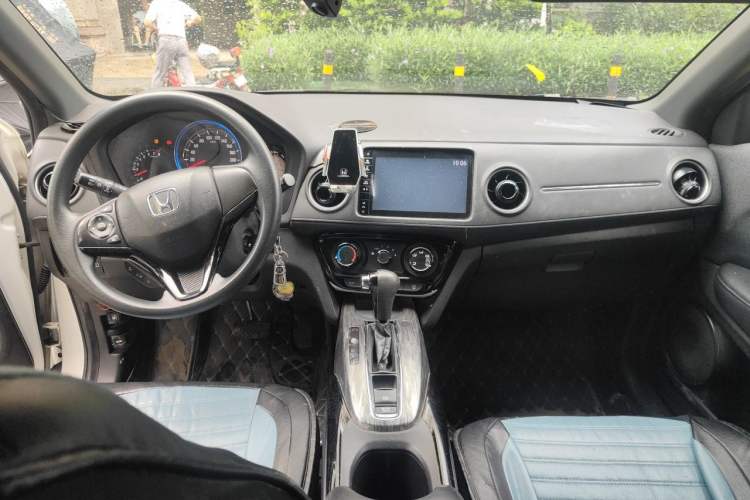 Used Honda XR-V 2020 1.5L CVT Comfort Version Center Console