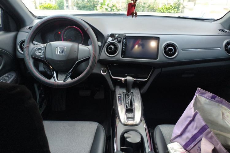 Used Honda XR-V 2020 220TURBO CVT Luxury Edition Center Console