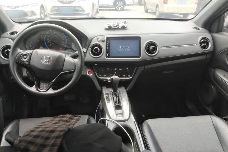 Used Honda XR-V 2020 220TURBO CVT Luxury Edition Center Console