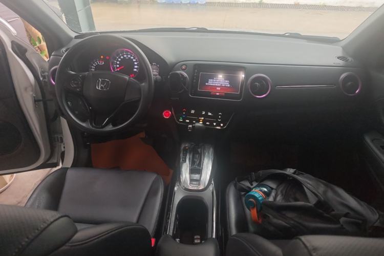 Used Honda XR-V 2020 220TURBO CVT Luxury Edition Center Console