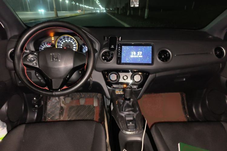 Used Honda XR-V 2020 1.5L Manual Classic Edition Center Console