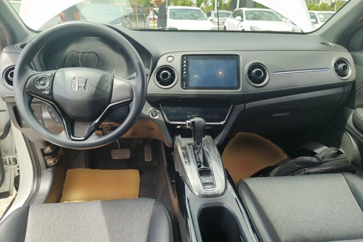 Used Honda XR-V 2020 220TURBO CVT Luxury Edition Center Console