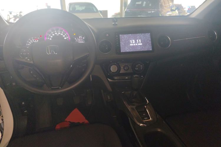 Used Honda XR-V 2020 1.5L Manual Classic Edition Center Console
