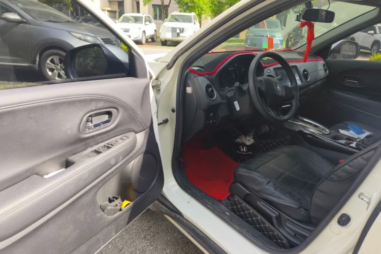 Used Honda XR-V 2020 220TURBO CVT Luxury Edition Driver Seat