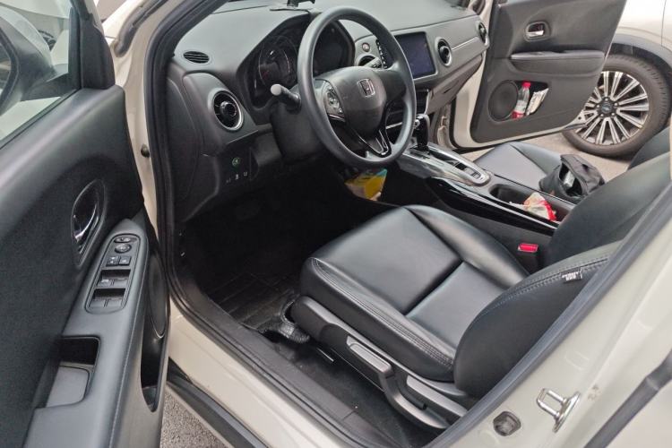 Used Honda XR-V 2020 220TURBO CVT Luxury Edition Driver Seat