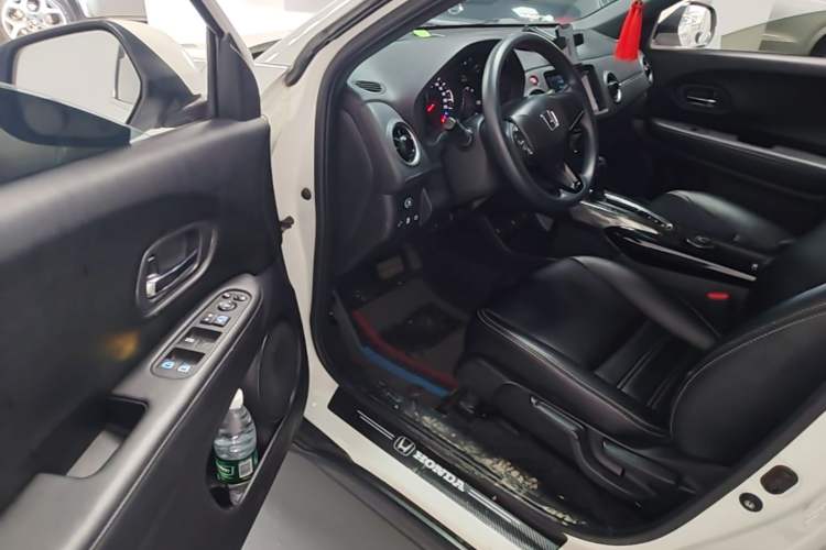 Used Honda XR-V 2020 1.5L CVT Classic Edition Driver Seat