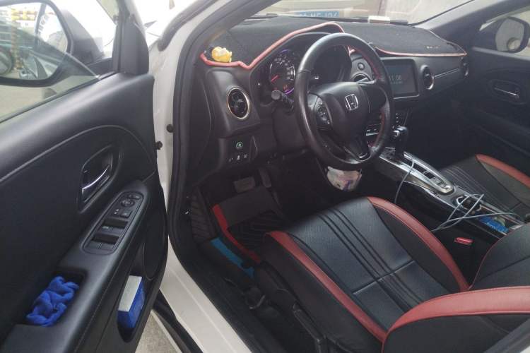 Used Honda XR-V 2020 220TURBO CVT Luxury Edition Driver Seat