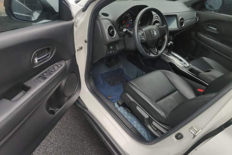 Used Honda XR-V 2020 1.5L CVT Classic Edition Driver Seat