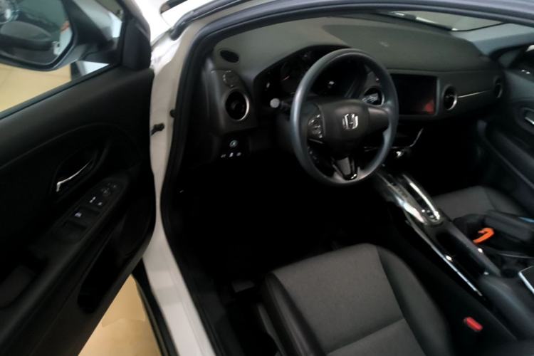 Used Honda XR-V 2020 220TURBO CVT Luxury Edition Driver Seat
