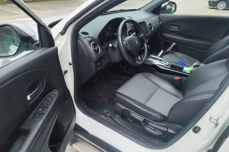 Used Honda XR-V 2020 220TURBO CVT Luxury Edition Driver Seat