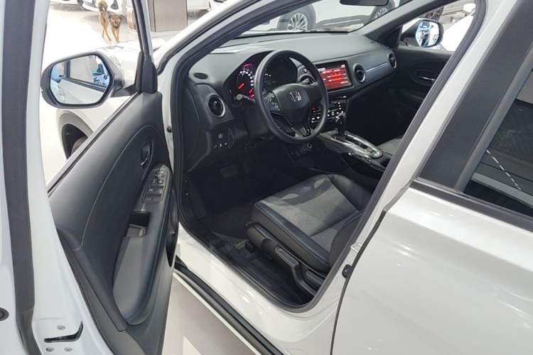 Used Honda XR-V 2020 220TURBO CVT Luxury Edition Driver Seat