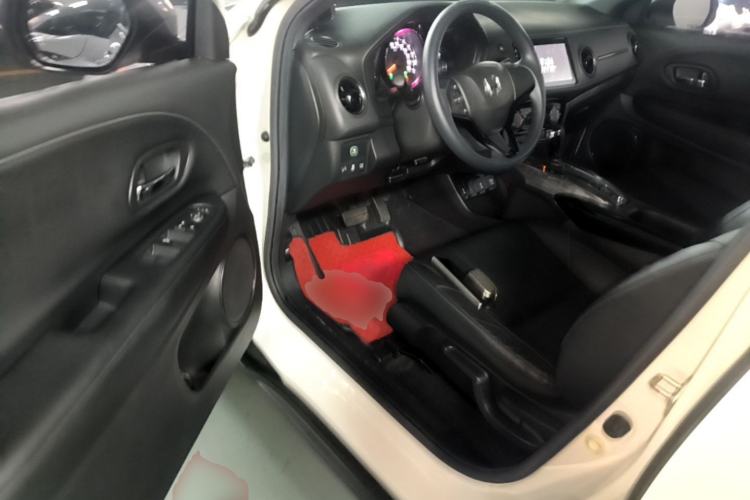 Used Honda XR-V 2020 1.5L CVT Luxury Edition Driver Seat