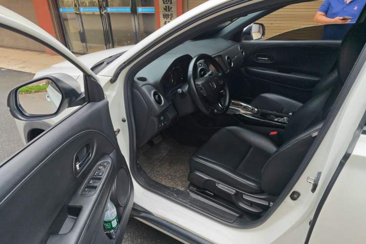 Used Honda XR-V 2020 220TURBO CVT Luxury Edition Driver Seat
