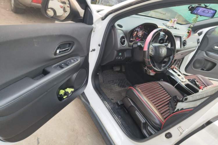 Used Honda XR-V 2020 1.5L CVT Classic Edition Driver Seat
