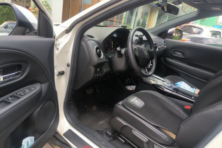 Used Honda XR-V 2020 220TURBO CVT Luxury Edition Driver Seat