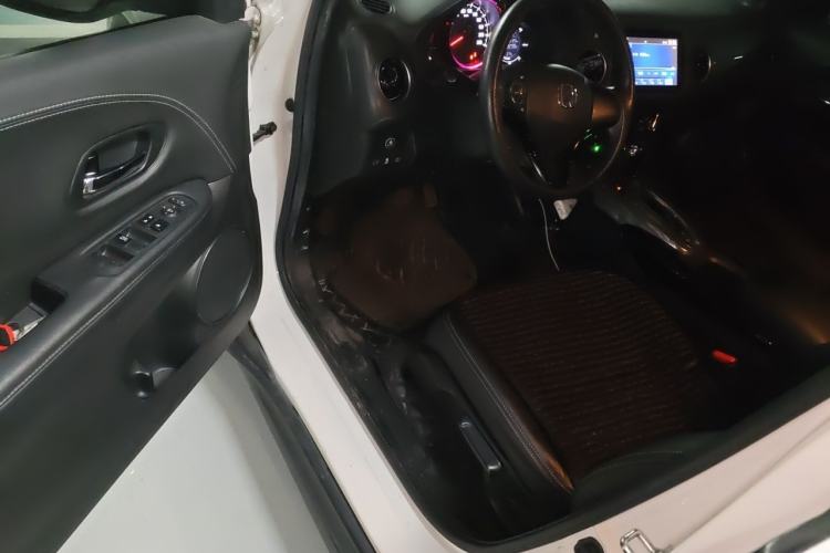 Used Honda XR-V 2020 1.5L CVT Classic Edition Driver Seat