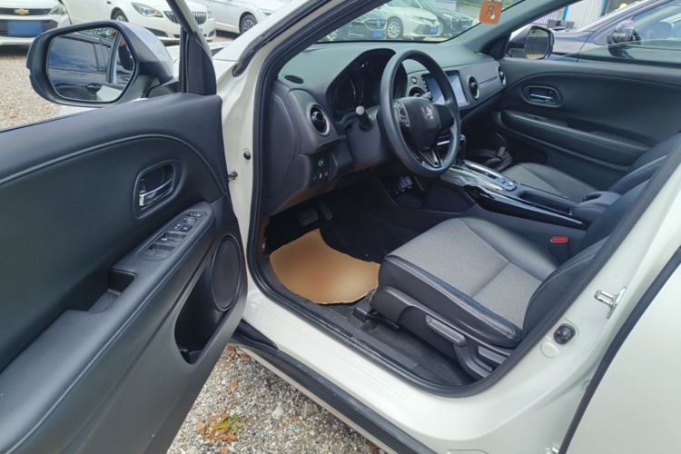 Used Honda XR-V 2020 220TURBO CVT Luxury Edition Driver Seat