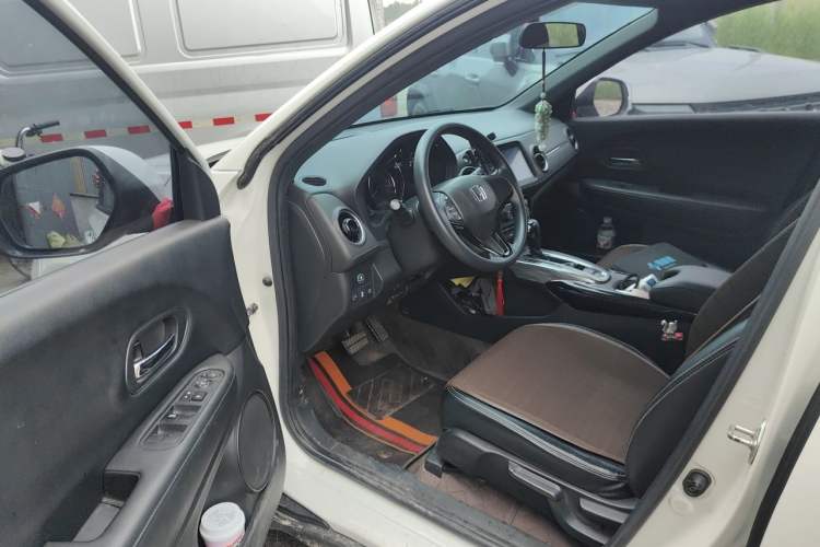 Used Honda XR-V 2020 1.5L CVT Classic Edition Driver Seat