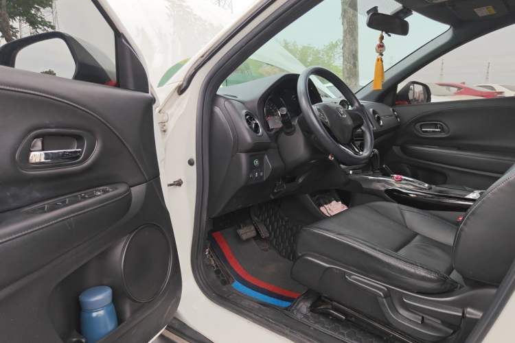 Used Honda XR-V 2020 1.5L CVT Luxury Edition Driver Seat