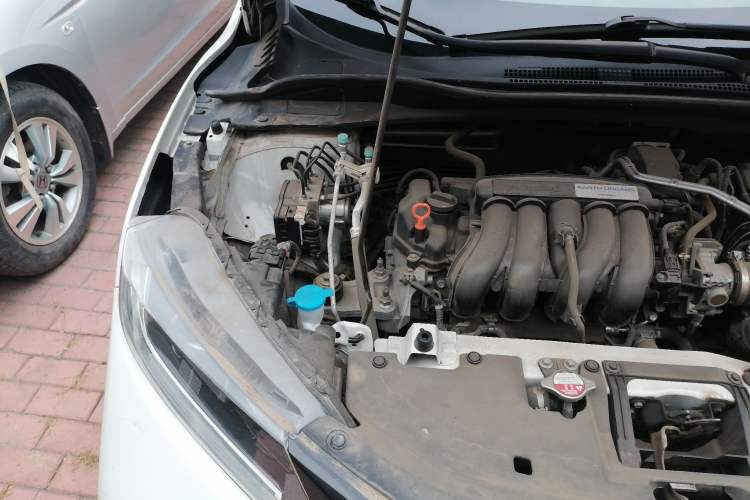 Used Honda XR-V 2020 1.5L CVT Comfort Version Engine Bay Right
