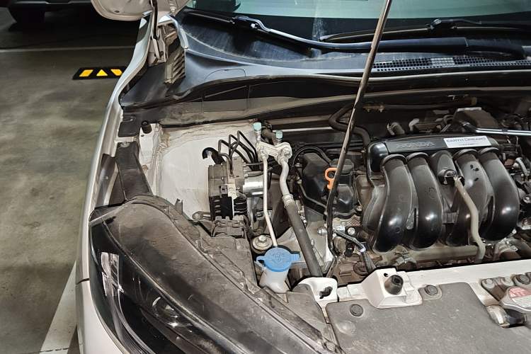 Used Honda XR-V 2020 1.5L CVT Luxury Edition Engine Bay Right