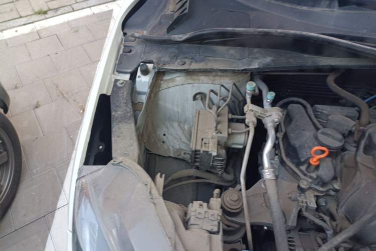 Used Honda XR-V 2020 1.5L CVT Comfort Version Engine Bay Right