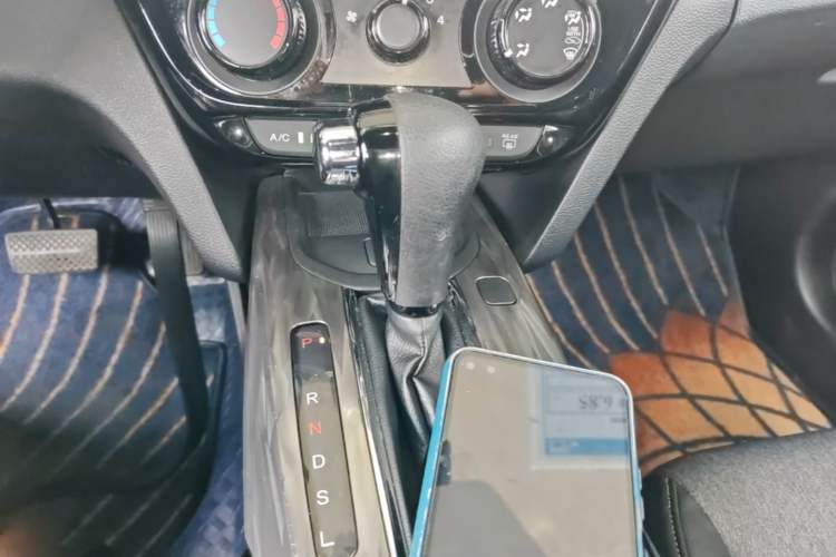 Used Honda XR-V 2020 1.5L CVT Comfort Version Gear Lever