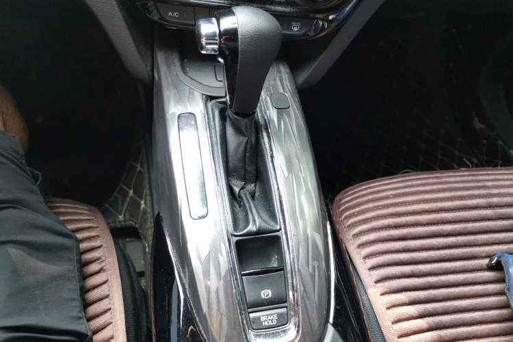 Used Honda XR-V 2020 1.5L CVT Classic Edition Gear Lever