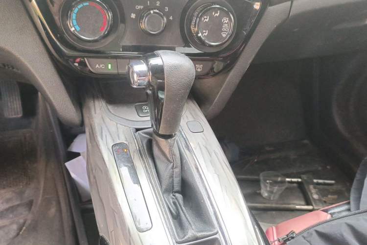 Used Honda XR-V 2020 1.5L CVT Classic Edition Gear Lever