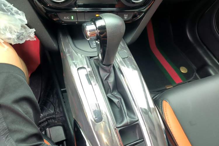 Used Honda XR-V 2020 1.5L CVT Classic Edition Gear Lever