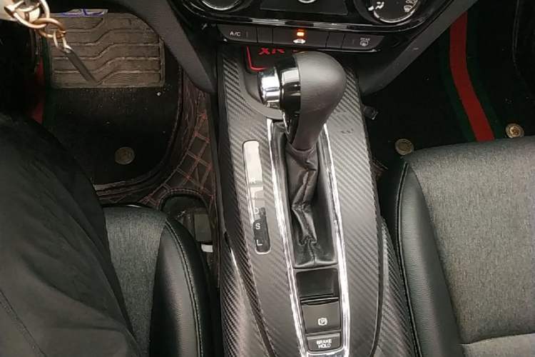 Used Honda XR-V 2020 1.5L CVT Comfort Version Gear Lever