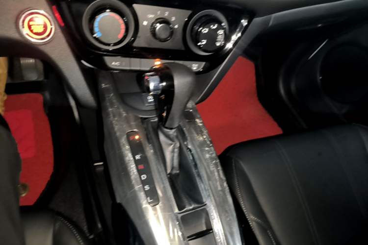 Used Honda XR-V 2020 1.5L CVT Luxury Edition Gear Lever