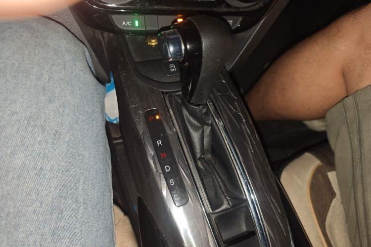 Used Honda XR-V 2020 1.5L CVT Classic Edition Gear Lever