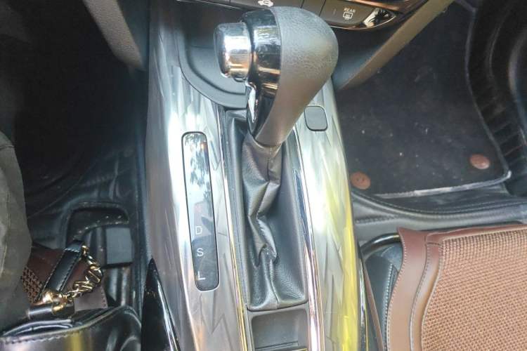 Used Honda XR-V 2020 1.5L CVT Comfort Version Gear Lever