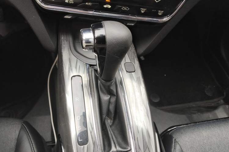 Used Honda XR-V 2020 220TURBO CVT Luxury Edition Gear Lever