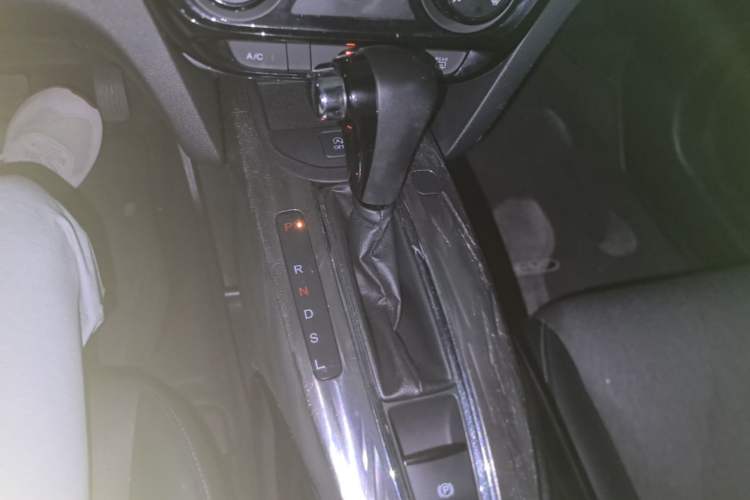 Used Honda XR-V 2020 1.5L CVT Comfort Version Gear Lever