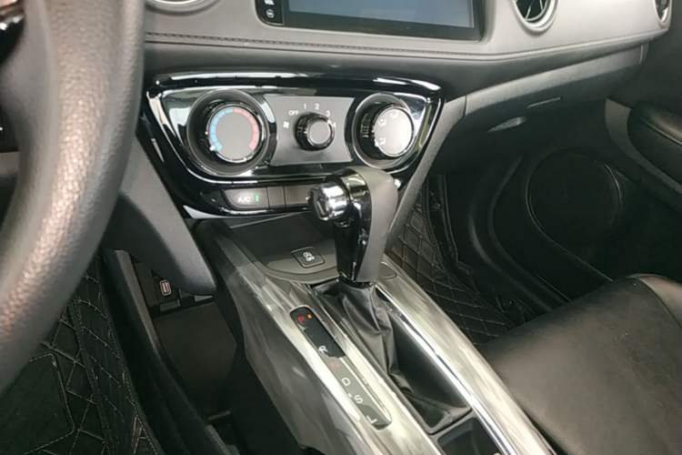 Used Honda XR-V 2020 1.5L CVT Comfort Version Gear Lever