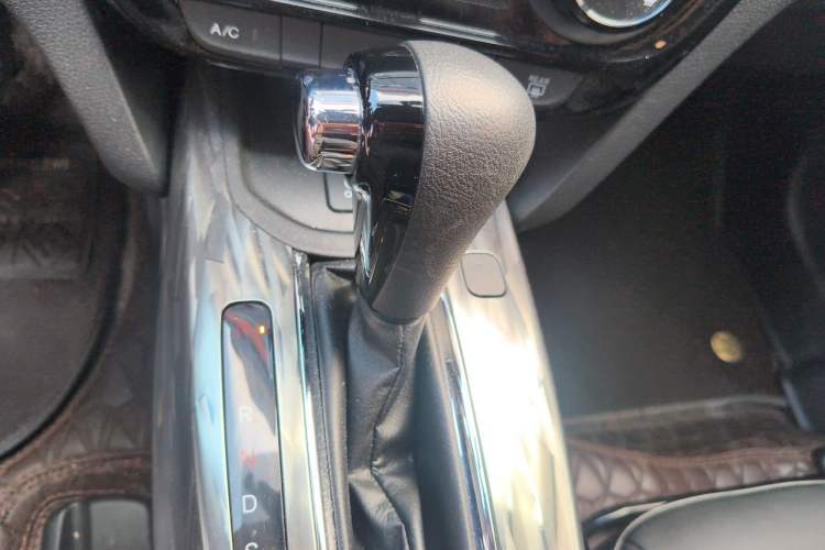 Used Honda XR-V 2020 1.5L CVT Classic Edition Gear Lever