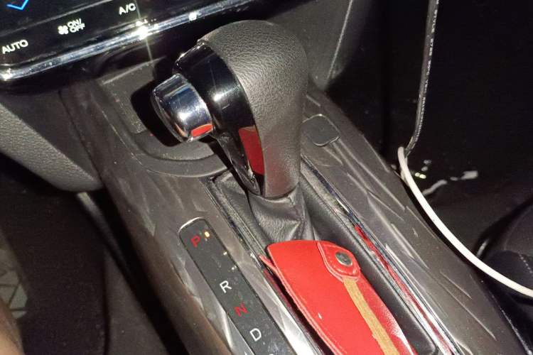 Used Honda XR-V 2020 220TURBO CVT Luxury Edition Gear Lever