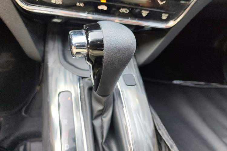 Used Honda XR-V 2020 220TURBO CVT Luxury Edition Gear Lever