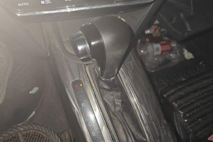 Used Honda XR-V 2020 220TURBO CVT Luxury Edition Gear Lever