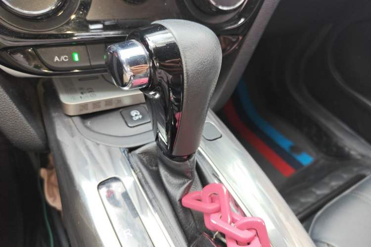Used Honda XR-V 2020 1.5L CVT Luxury Edition Gear Lever
