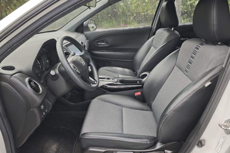 Used Honda XR-V 2020 220TURBO CVT Luxury Edition Interior 2