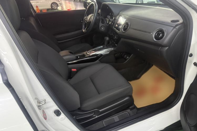 Used Honda XR-V 2020 1.5L CVT Classic Edition Interior 2