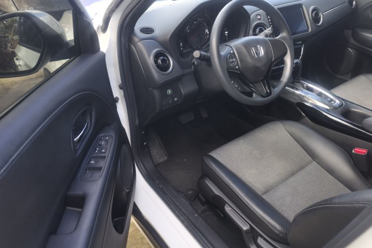 Used Honda XR-V 2020 220TURBO CVT Luxury Edition Interior 3