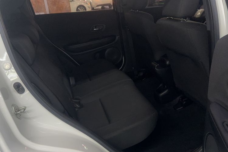 Used Honda XR-V 2020 1.5L CVT Classic Edition Interior 3