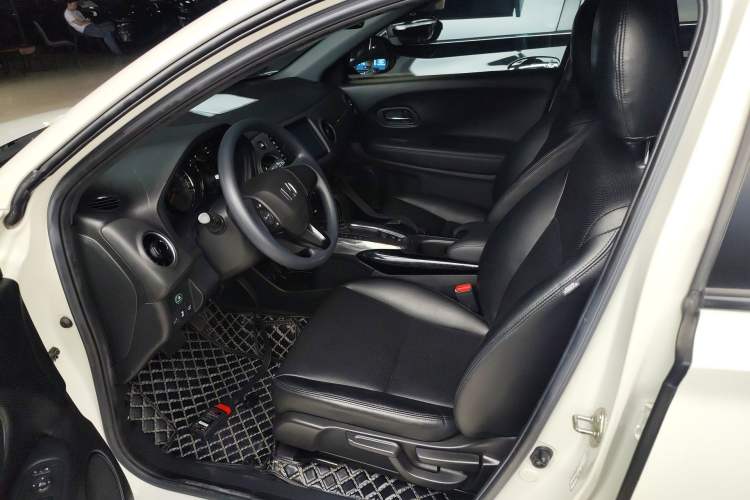 Used Honda XR-V 2020 1.5L CVT Classic Edition Left Front Seat