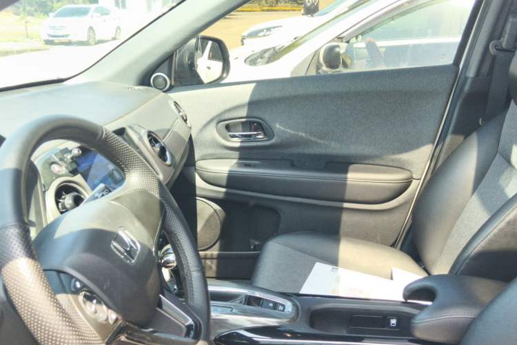 Used Honda XR-V 2020 1.5L CVT Comfort Version Left Front Seat