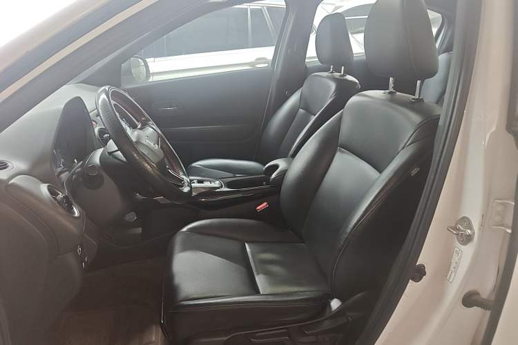 Used Honda XR-V 2020 220TURBO CVT Luxury Edition Left Front Seat
