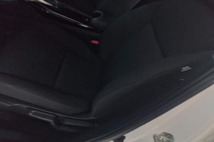 Used Honda XR-V 2020 1.5L CVT Classic Edition Left Front Seat